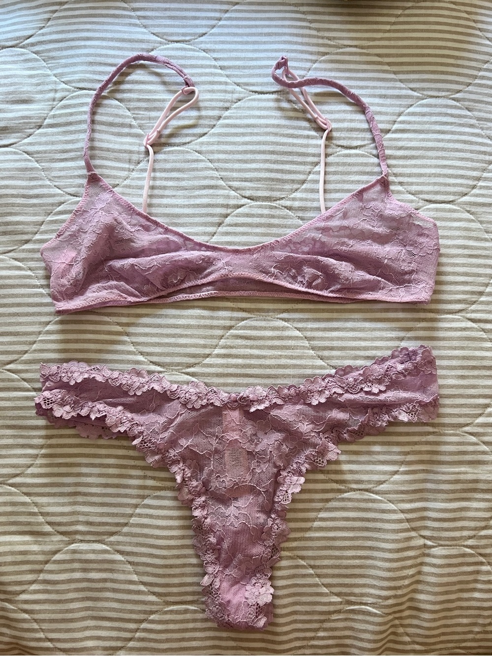 skims lace set sz small